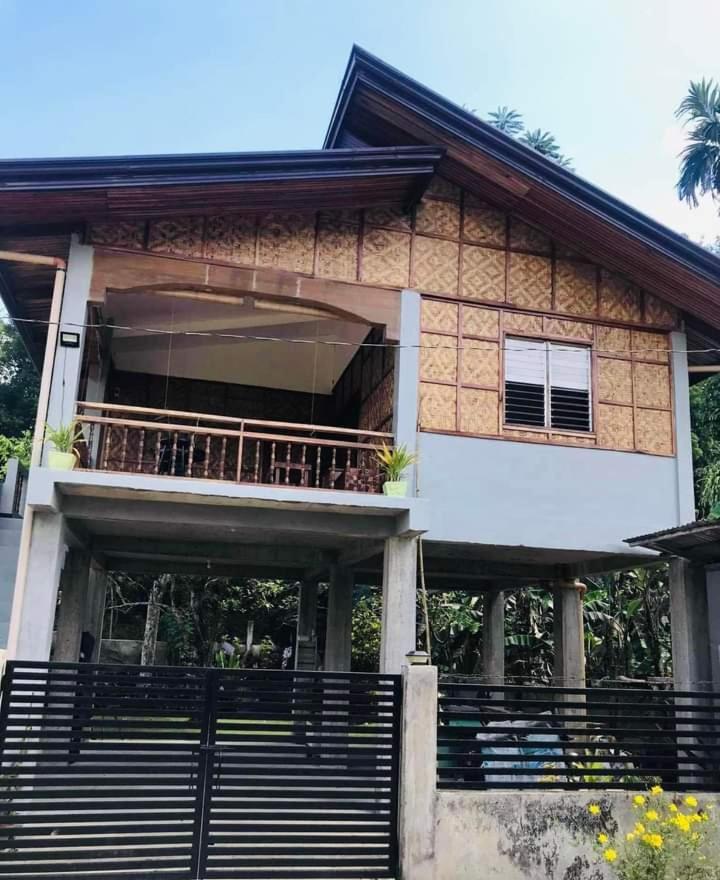 Mioki Hometel Batuan Exterior photo